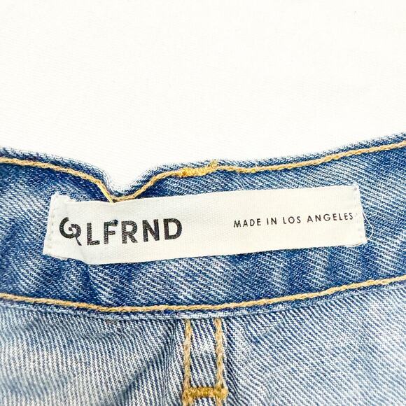 GRLFRND The Hayden Low Rise Boyfriend Short Button Fly Raw Hem Size 28 - Picture 3 of 7